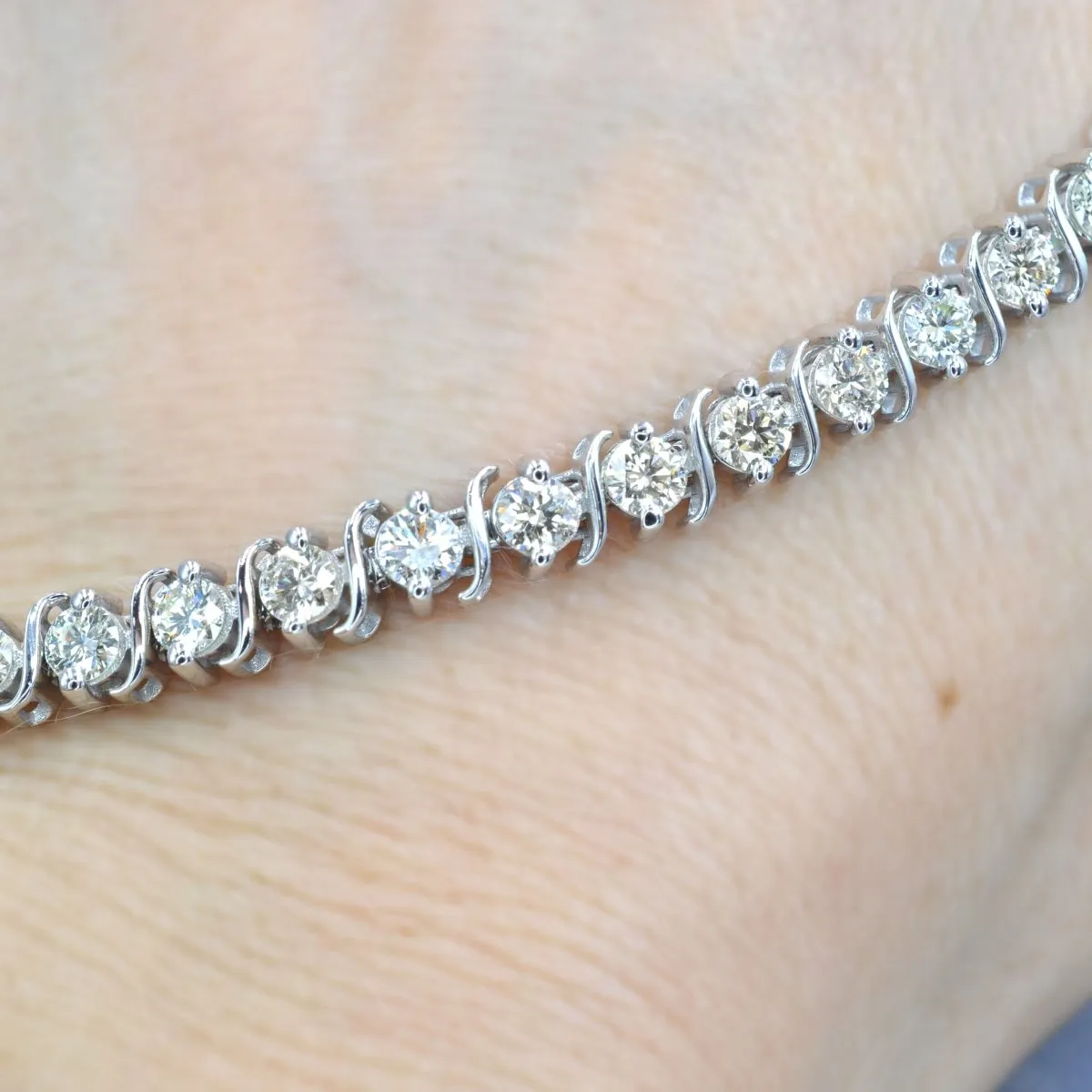 1.00-7.00 CT Round Cut Diamonds - Tennis Bracelet