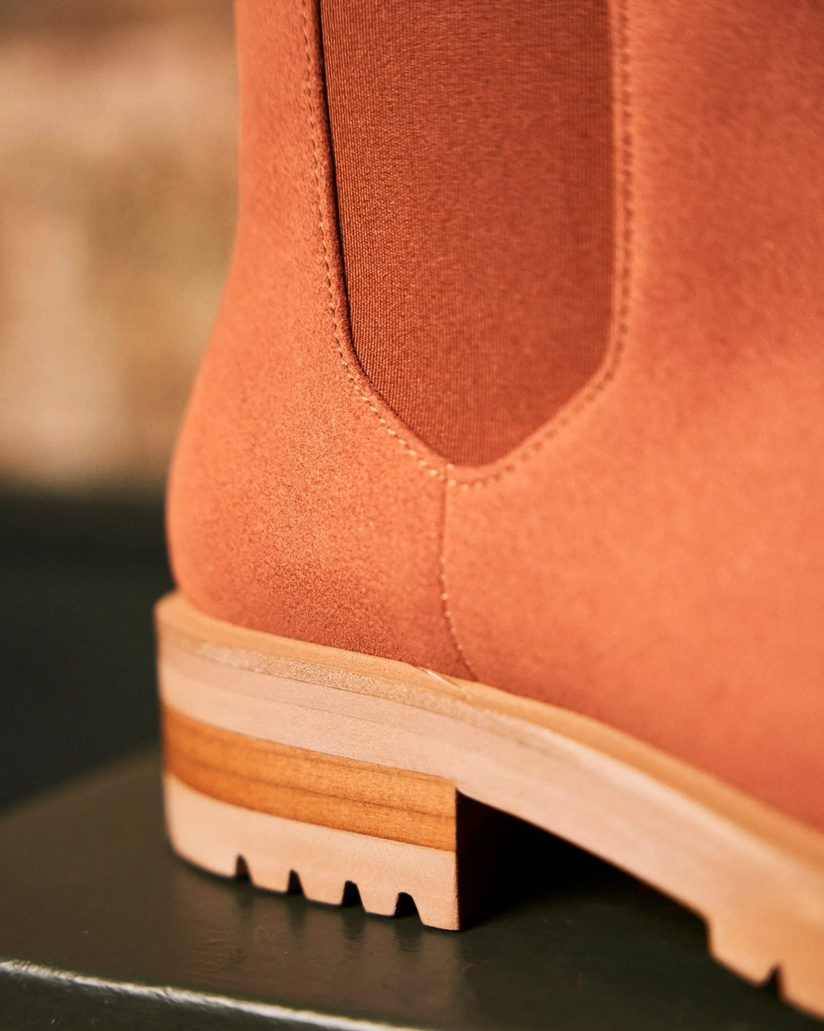 Chelsea Vegan Recycled Grain Suede Boots | Espresso