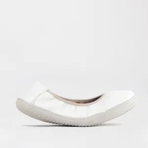 Elasticated Barefoot Pump with Removable Footbed in White Multi - 12530