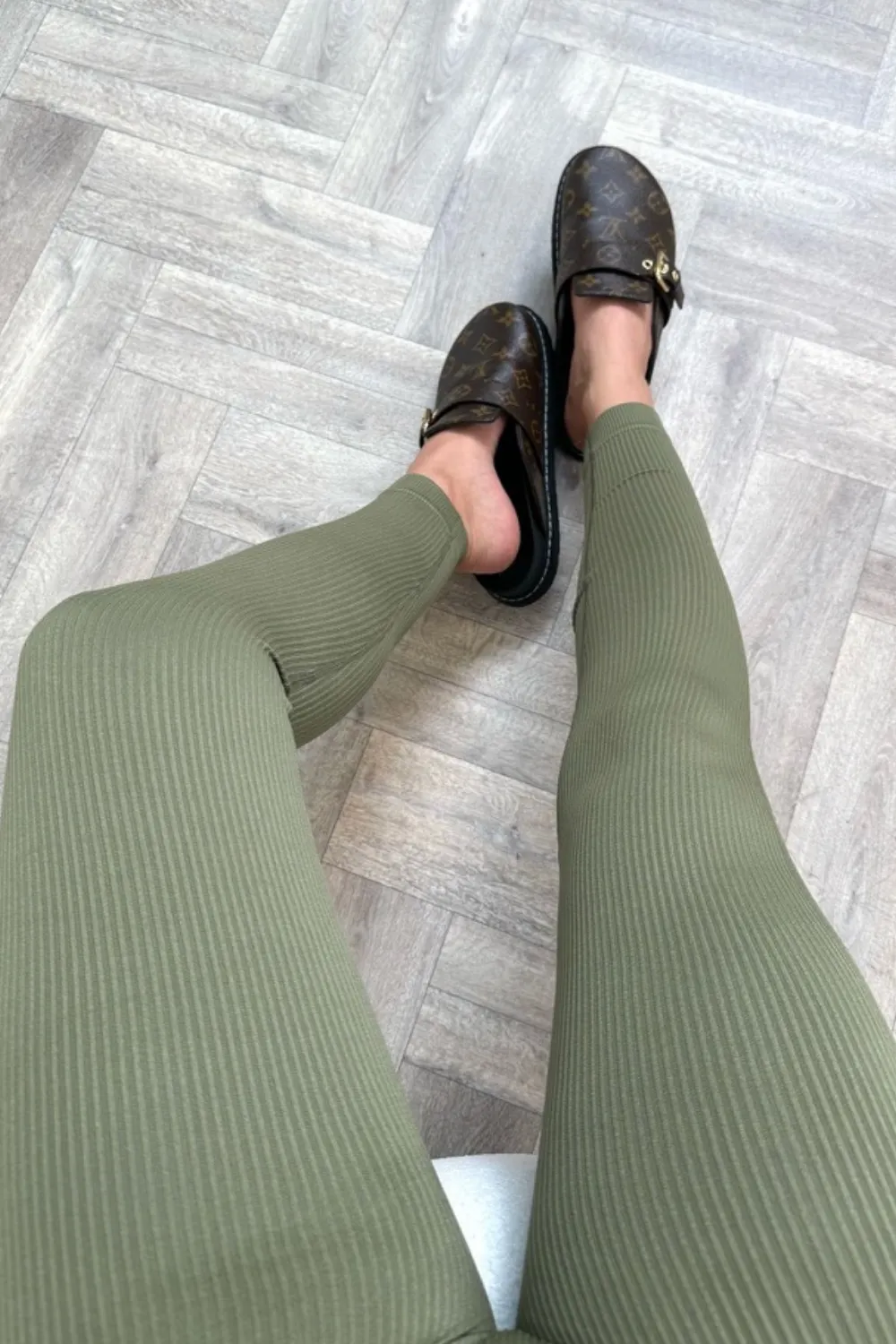 Katy khaki ribbed leggings