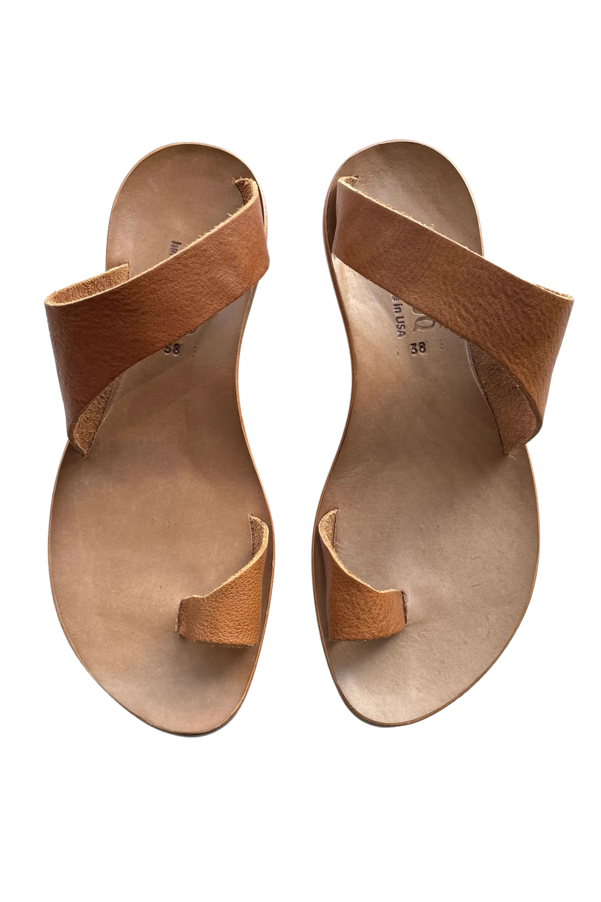 Thong Sandal in Tocu (Washed Dark Tan)