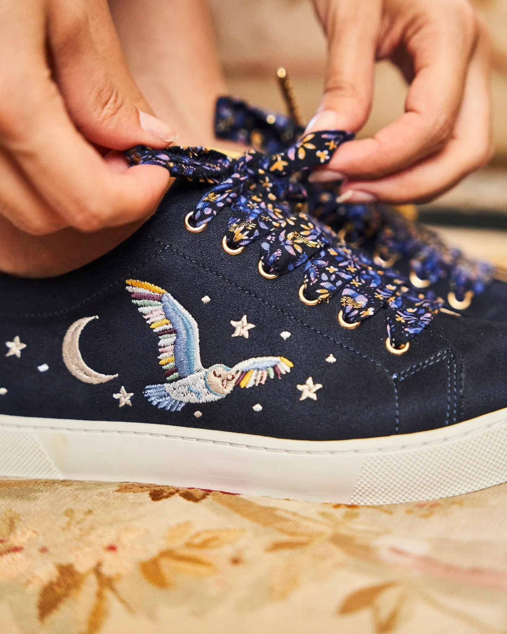 Virevolte Recycled Grain Suede Vegan Embroidered Sneakers | Edwige Blue